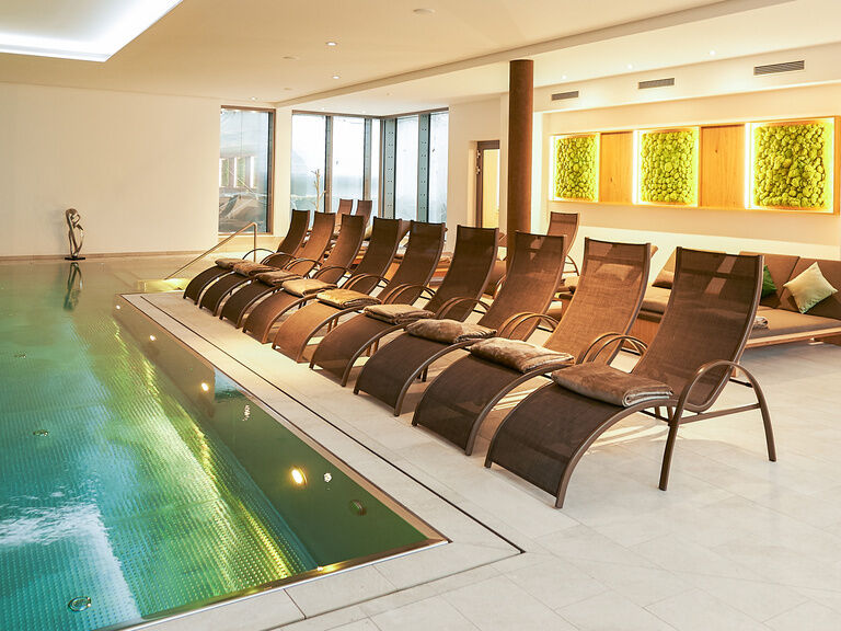 Wellnesshotel mit Innenpool